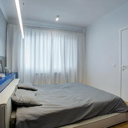 The Blue - Two-bedroom Lux Apartment Sofia