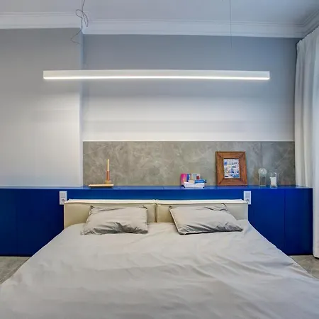 The Blue - Two-bedroom Lux