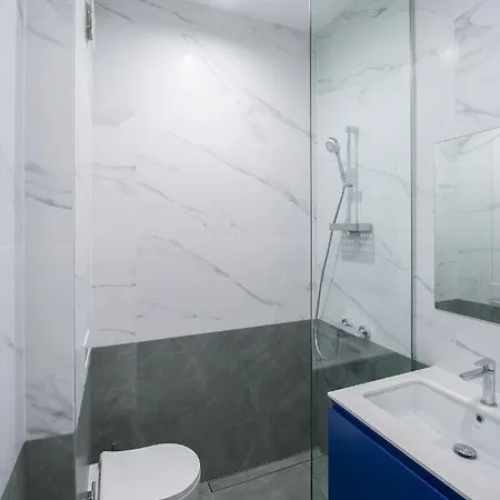 The Blue - Two-bedroom Lux