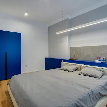 The Blue - Two-bedroom Lux Apartament Sofia